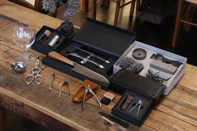 �u�� FUKU BOX �E���~�vSUWADA�ߐ؂�}�X�^�[�s�[�X�R���N�V�����{�R�[�e�A�ߐ؂�p�R�[�h�o���P�[�X�ASUWADA �ߐ؂�v�`�v�P�[�X�t���Z�b�g�A�߃��X���A�߂��肨�����p�u���V�A�X�e�[�L�i�C�t���t�H�[�N�Z�b�g�A�V�F�C�N�~���Z�b�g�ABOTTLE OPENER �i�T�e���j�A�L�b�`���V�U�[�X �N���V�b�N�A�������g���O�A�L�b�`���i�C�t �O���ASUWADA ���C���O���X�ASUWADA��s�i���j�ABONSAI KIT�ATOOL BOX�ASUWADA �R���e�i BOX