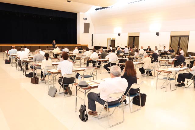 【燕市議選】立候補予定者説明会に28人の陣営が出席して激戦か