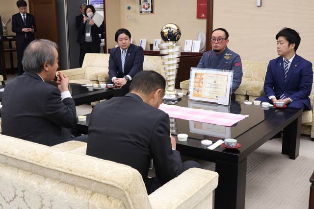 �Ԋp�m���Ɗ��g���鍲�v�Ԃ���