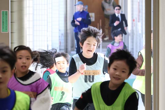 ��̋G�߂��z���ď��w��119�l���u�������v�ɔM��