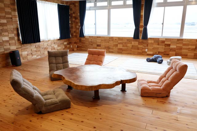 �T�E�i���p�҂������ŗ��p�ł���x�e�X�y�[�X