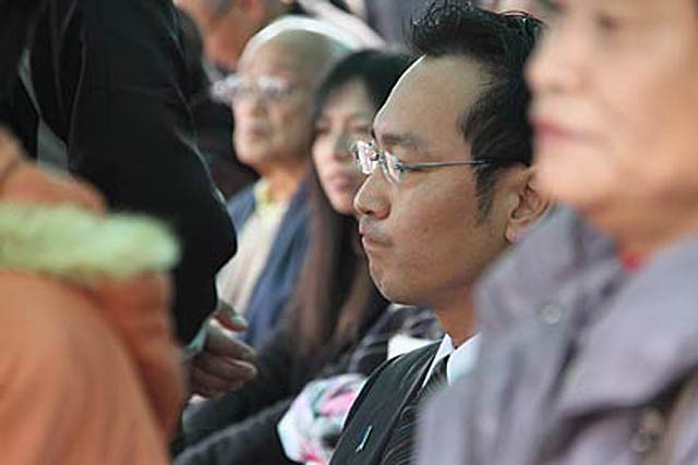 �����̍���O���s��