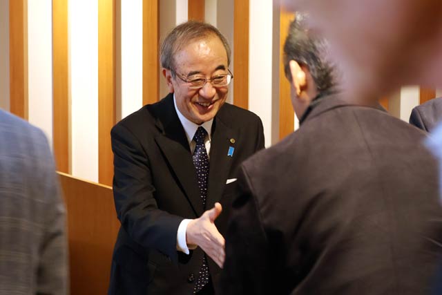 �o�Ȏ҂�������Ԋp�m��