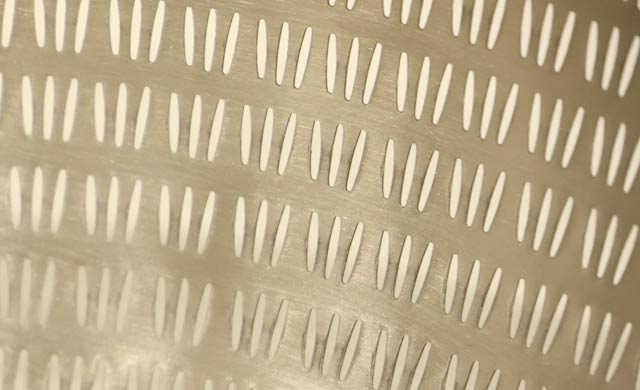 �uTKG18-8 �X�e�����X �X���b�g�{�[���v3�{���̃X���b�g�͐��؂ꂪ�ǂ��H�ނ�����������ɂ����A������Ĉٕ������ɂȂ���Ȃ�