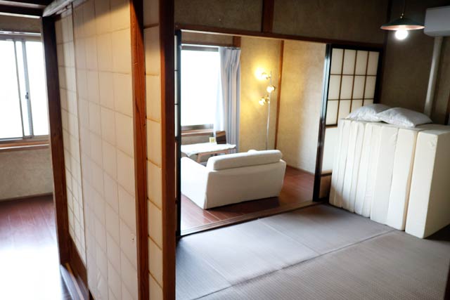 2人部屋の「3人部屋」