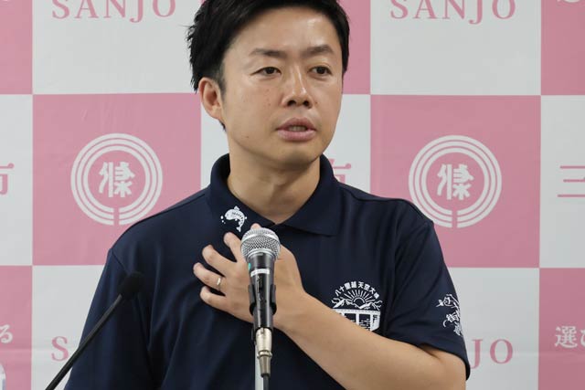 八十里越開通へ「着るPR」　三条・只見・南会津3市町が初の公認ポロシャツ　7月16日から道の駅「漢学の里しただ」で一般販売