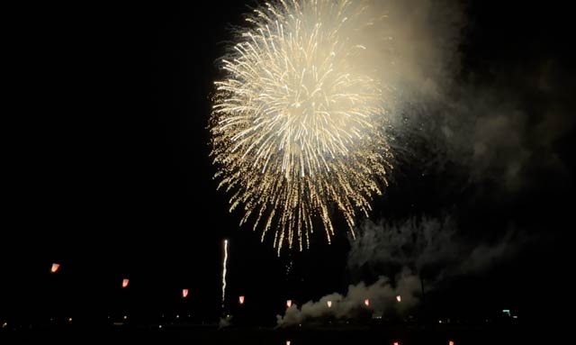 三条の夜空彩る4千発の花火　三条夏まつりが大花火大会で閉幕