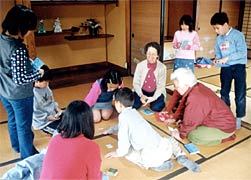 三条・丸井今井本家で百人一首