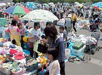 吉田町・若者共和国のフリーマーケット
