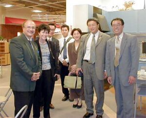 三条市の姉妹都市、カナダ・バーン市の訪日団が来条