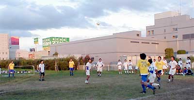 燕三条JCのミニサッカー大会は三条高校優勝