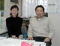 第9回加茂穀町商店街大通り秋祭りで小日向正巳理事長と事務局の石田さん