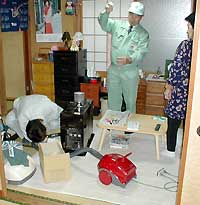 秋の火災予防運動の一環で三条消防が独り暮らし老人訪問