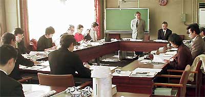 第3回三条市産業開発推進協議会で観光パンフや基本計画素新プランの進ちょくで協議