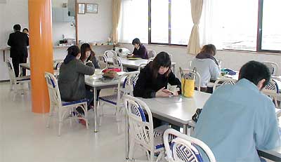 教習生が無料で食事できる食堂
