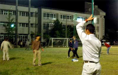 南小学校で行われている先供の練習