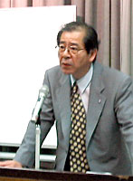 講師の(株)東京商工リサーチ新潟支店情報部長、野村昌平氏