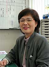長谷川トミエ館長