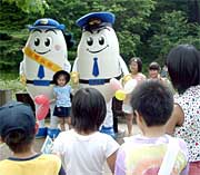 子どもたちに人気だった三条署のふれあい交番