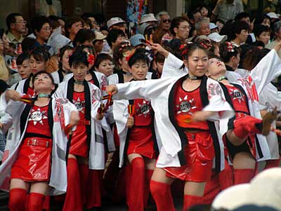 八幡宮拝殿で行われた春季例大祭の神事