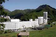 苗場プリンスホテル全景