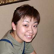 スタッフの由美さん