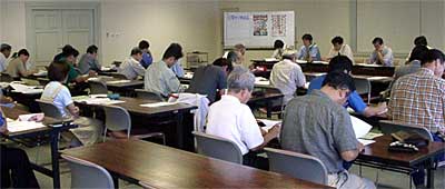 県央地域地場産業振興センター15周年記念事業大じばさん展の出店者説明会