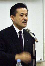 講師のの鈴木悌介(株)鈴廣蒲鉾本店副社長