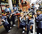 捧武賞の吉見寅太郎さんの「僕たちの飛燕みこし」