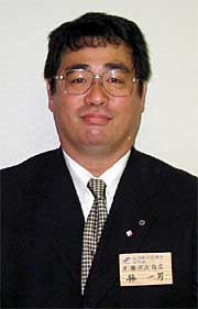 加茂商工会議所青年部の平成15年度会長に決まった捧一男さん