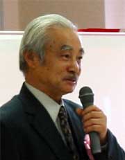 記念講演会の講師、中国文学者で作家の守屋洋氏
