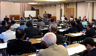 燕市が市内業界4団体に対し合併説明会