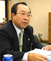 11市町村合併に意欲を示す高橋燕市長
