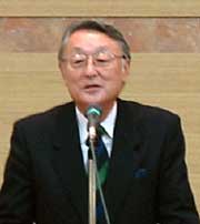 基調講演する豊口協長岡造形大学学長