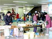 にぎわうイベント会場