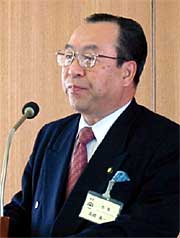 年頭のあいさつを行う高橋燕市長