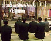 三条市・八幡宮の神事
