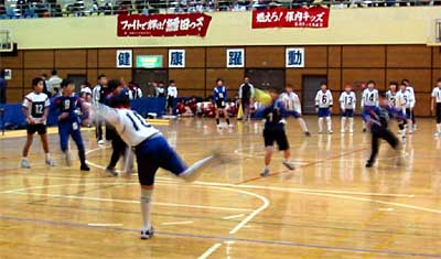 11日開かれた三条市ドッジボール大会