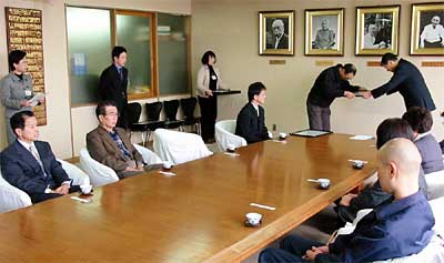 20日行われた三条市の献血感謝状贈呈式