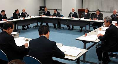11日開かれた県央東部合併研究会の役員会