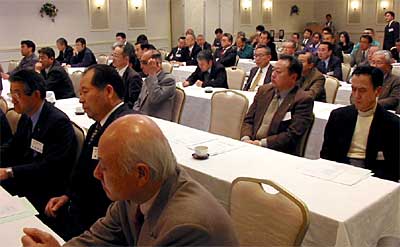 19日開かれた平成14年度振興交流会