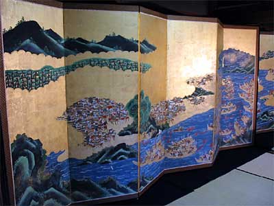 三条屏風まつりで丸井今井邸で展示する「源平合戦図屏風」