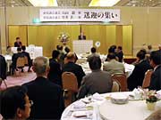 27日開かれた燕市選挙区選出新旧県議の送迎会