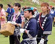 女性だけの凧組、三条小町会も健闘