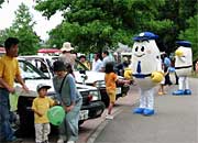 子どもたちに人気だった三条署が設置したふれあい交番