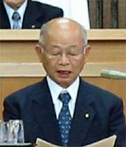 合併推進を後押しするように質問に立つ大山市議