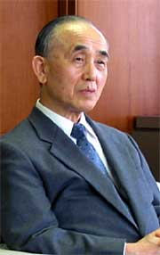 全国会議員にイラク特措法案の廃案を法案を求める要望書を発送した小池清彦加茂市長