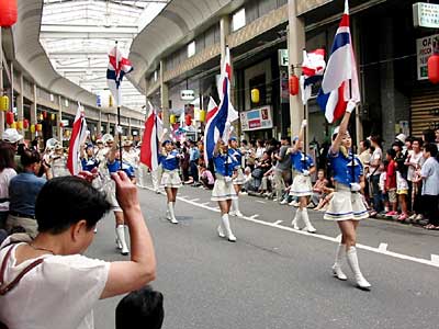 19日始まった第32回燕市民祭「飛燕夏まつり」のパレード