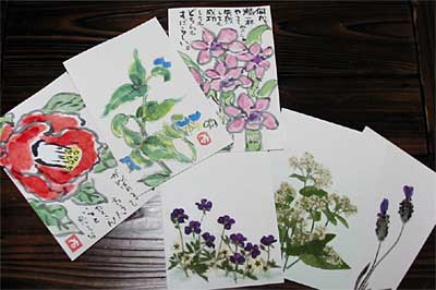 はなあそびワークショップで製作する押し花のカードと絵手紙