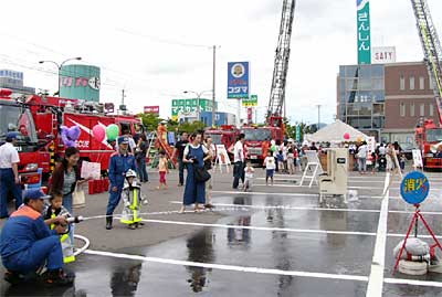 昨年より1,000人も多い2,500人が来場した三条地域、燕市消防本部合同の消防防災・救急フェア